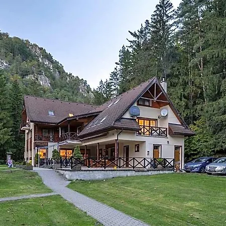 Hotel Chatova Osada Gader *